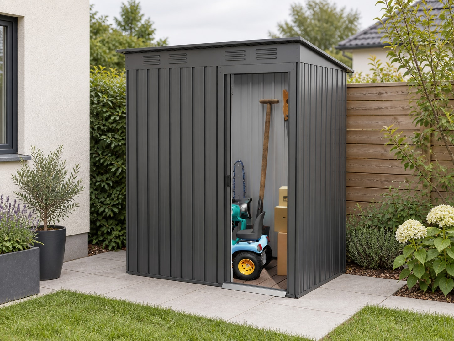 Compact metal garden shed for value retail channels
